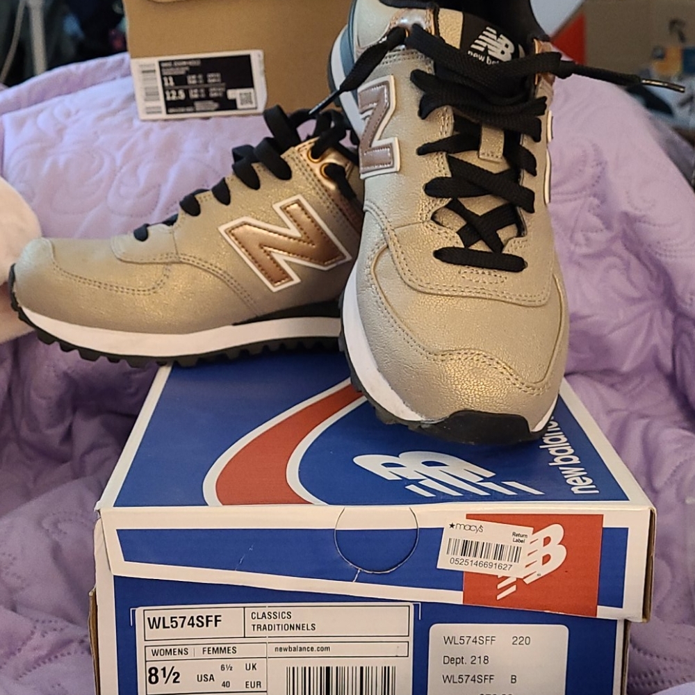 Women's New Balance 574 8.5 Gold and Bronze